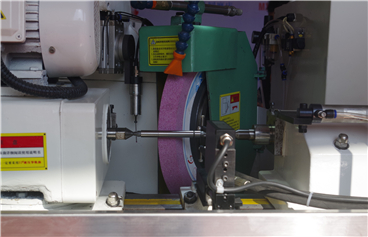 玉環(huán)曼信多款自動化生產(chǎn)設(shè)備引人注目