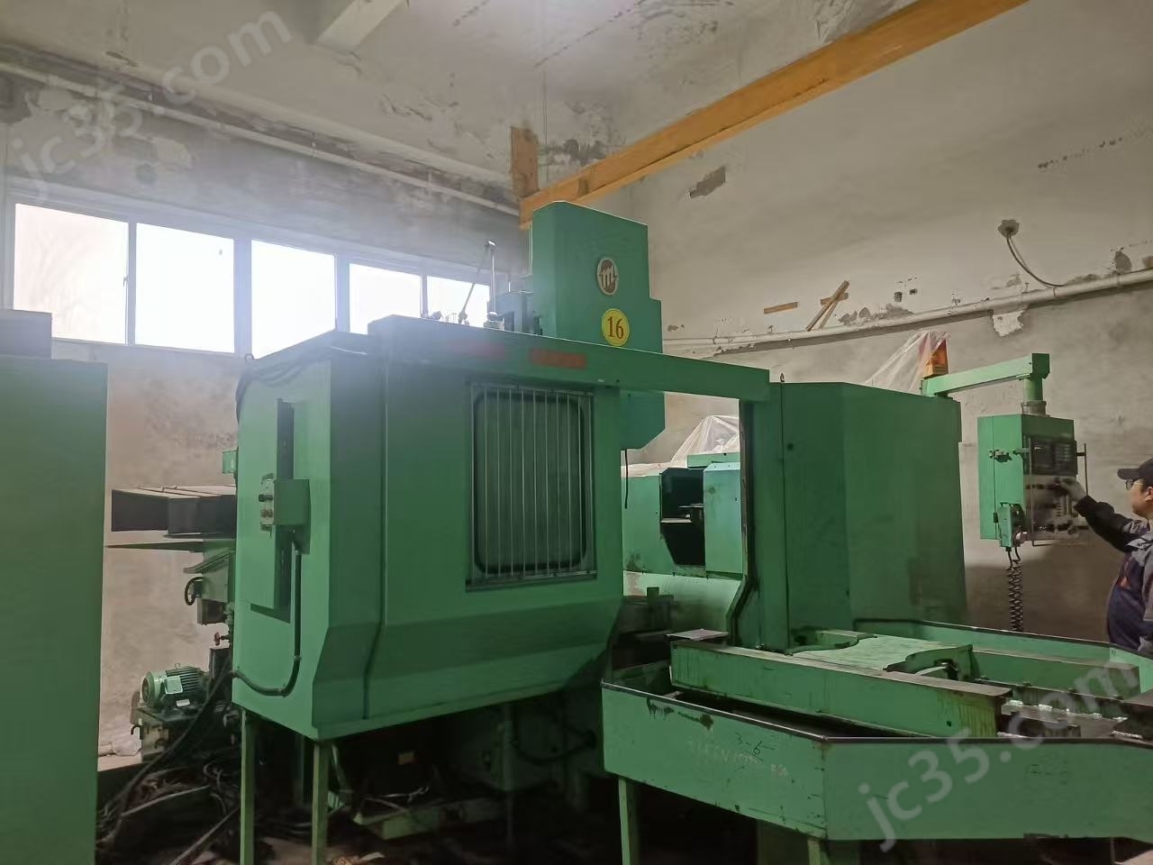 二手OM立式車銑復(fù)合加工中心