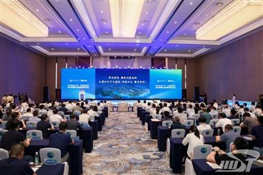 華中科技大學牽頭組建的光谷傳感器産業創新聯盟揭牌成立